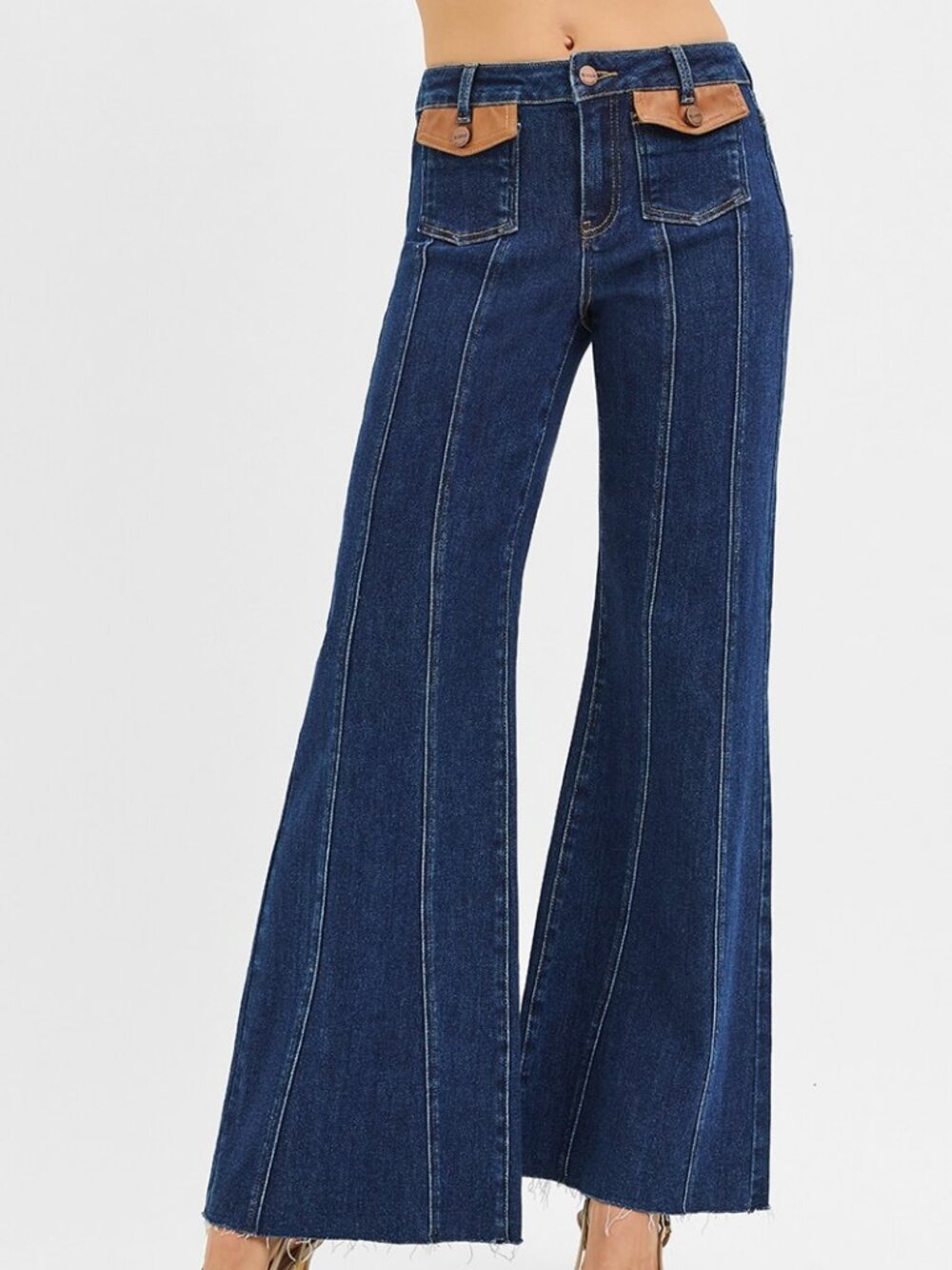 New Look High Rise Wide Flare Jeans with Front Leather Pocket - Picture 2 of 6